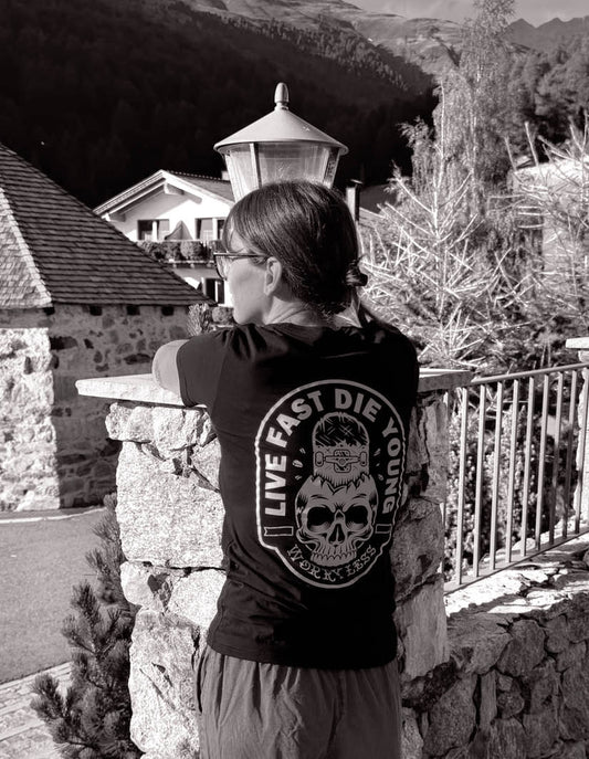 WORRY LESS LIVE FAST DIE YOUNG